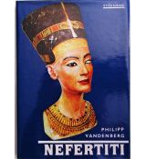 Nefertiti, královna tajemné krásy - Philipp Vandenberg