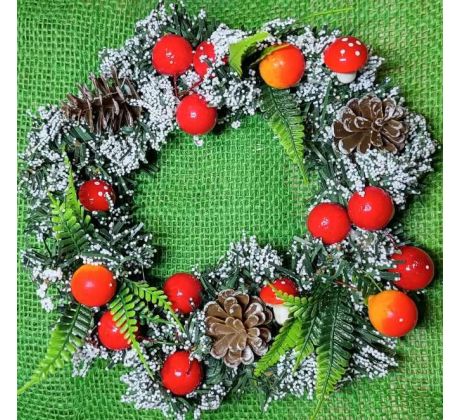 Vánoční věnec - šišky, bobule, houby